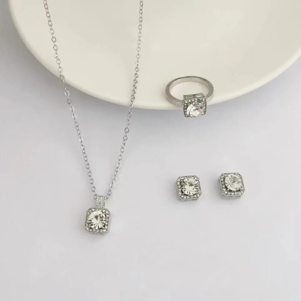1PC Luxury Cube Jewelry Set !