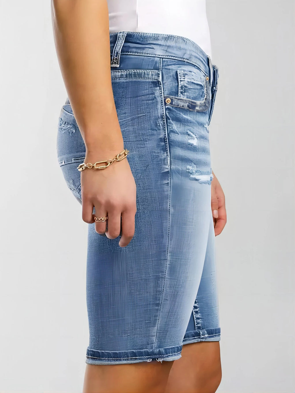 Women's  Bermuda Denim shorts !