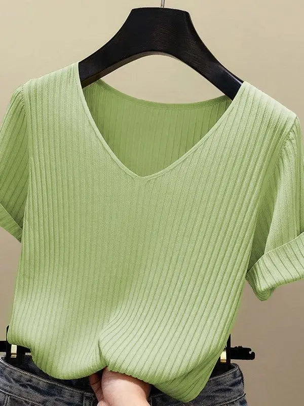 Women's knitted short-sleeved T-shirt !